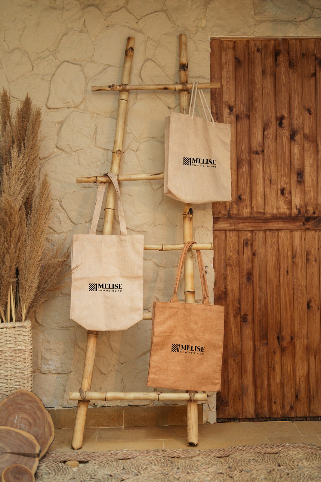 Image of Jute Burlap Tote bag by Melise Giveaways Egypt. Our Jute Burlap Tote bags are a stylish and sustainable alternative, perfect for carrying - Printed logo. Customizable with Printed logo. An eco-friendly and sustainable choice. Ideal for corporate gifts, promotional giveaways, and branding in Egypt.