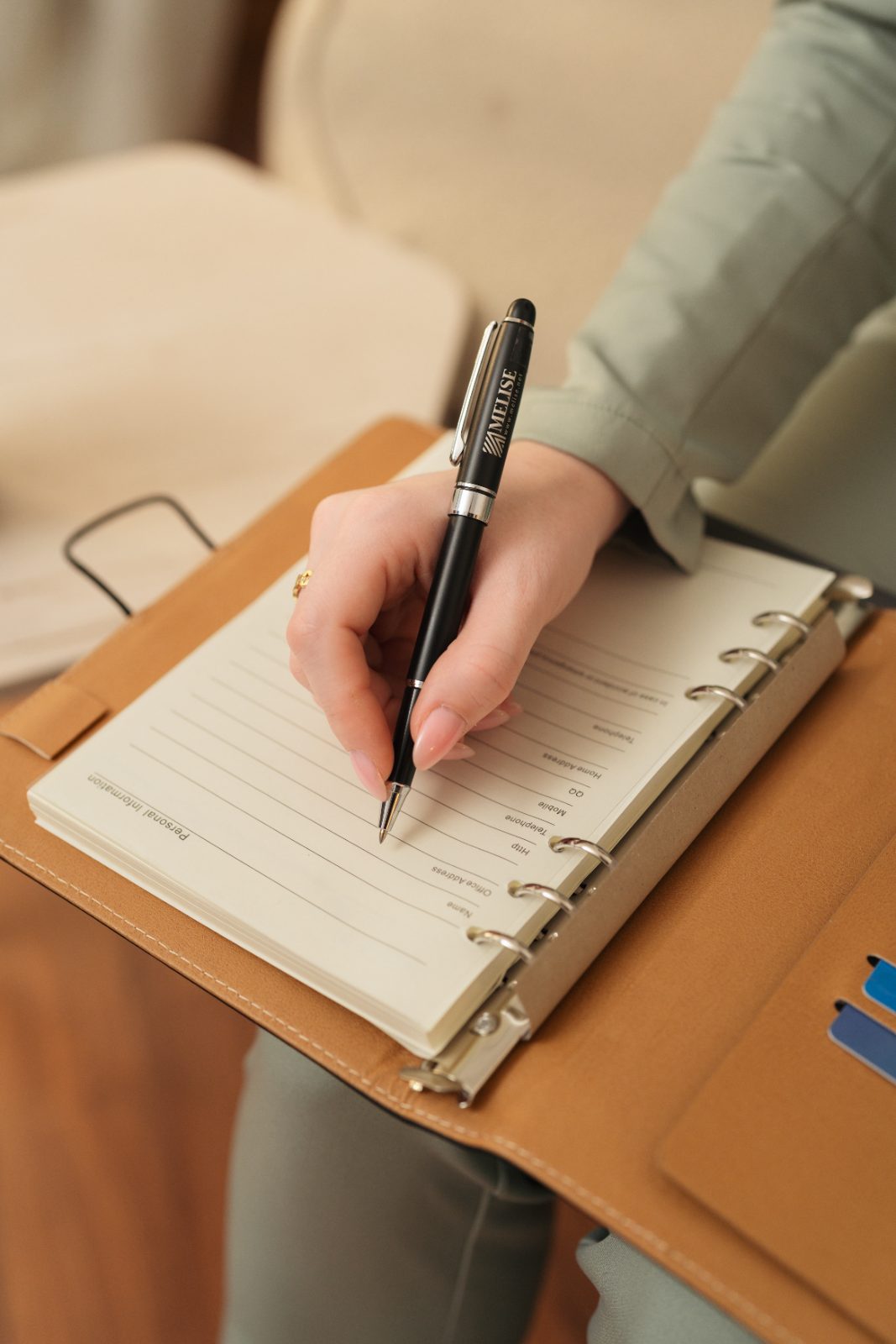 أهمية الهدايا المخصصة في تعزيز العلاقات مع العملاء